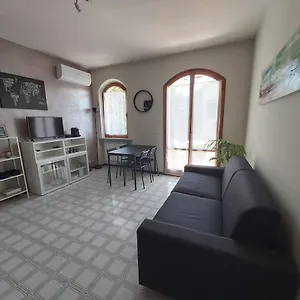 https://bilocale-a-100m-dal-lago-in-residence-con-piscina.hotelinveneto.com