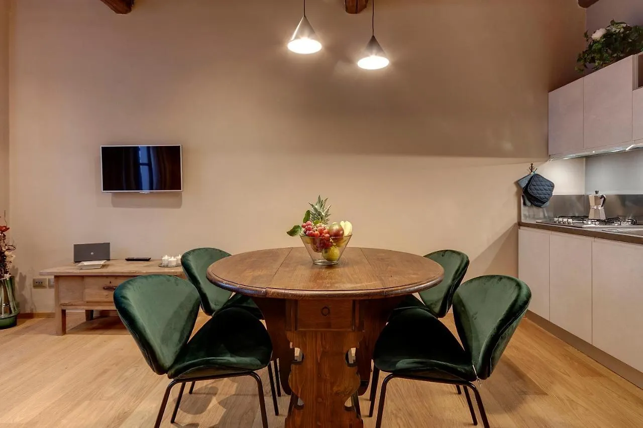 Apartment Santa Croce Loft By Mamo Florence Italy